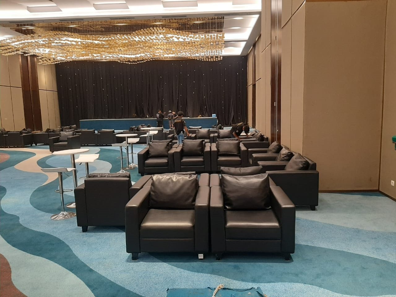 SEWA SOFA TANAHSAREAL DI BOGOR